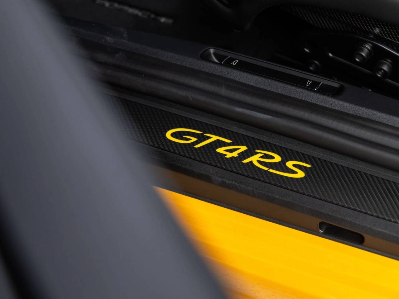 2025 Porsche 718 718 Cayman GT4 RS