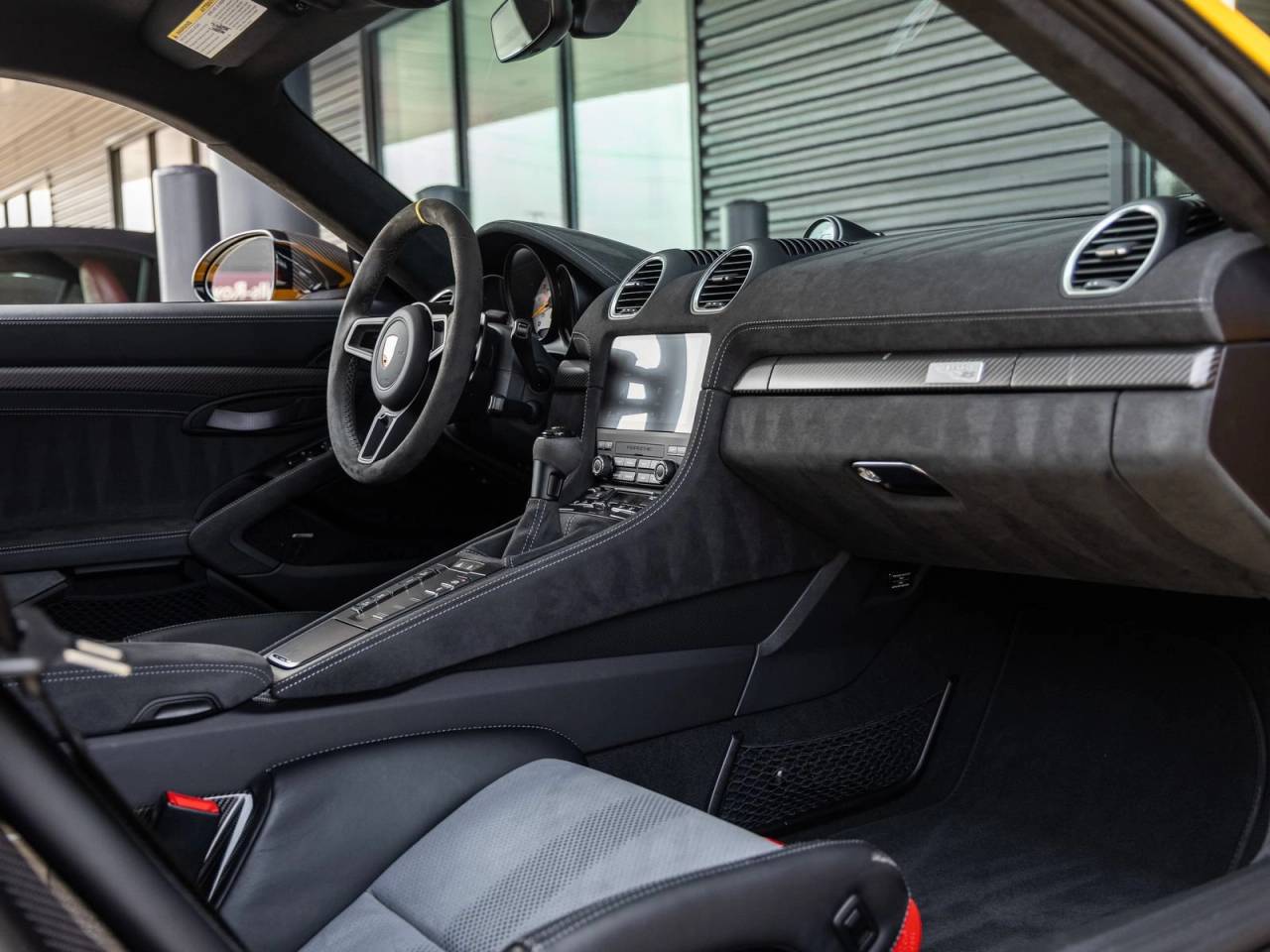 2025 Porsche 718 718 Cayman GT4 RS