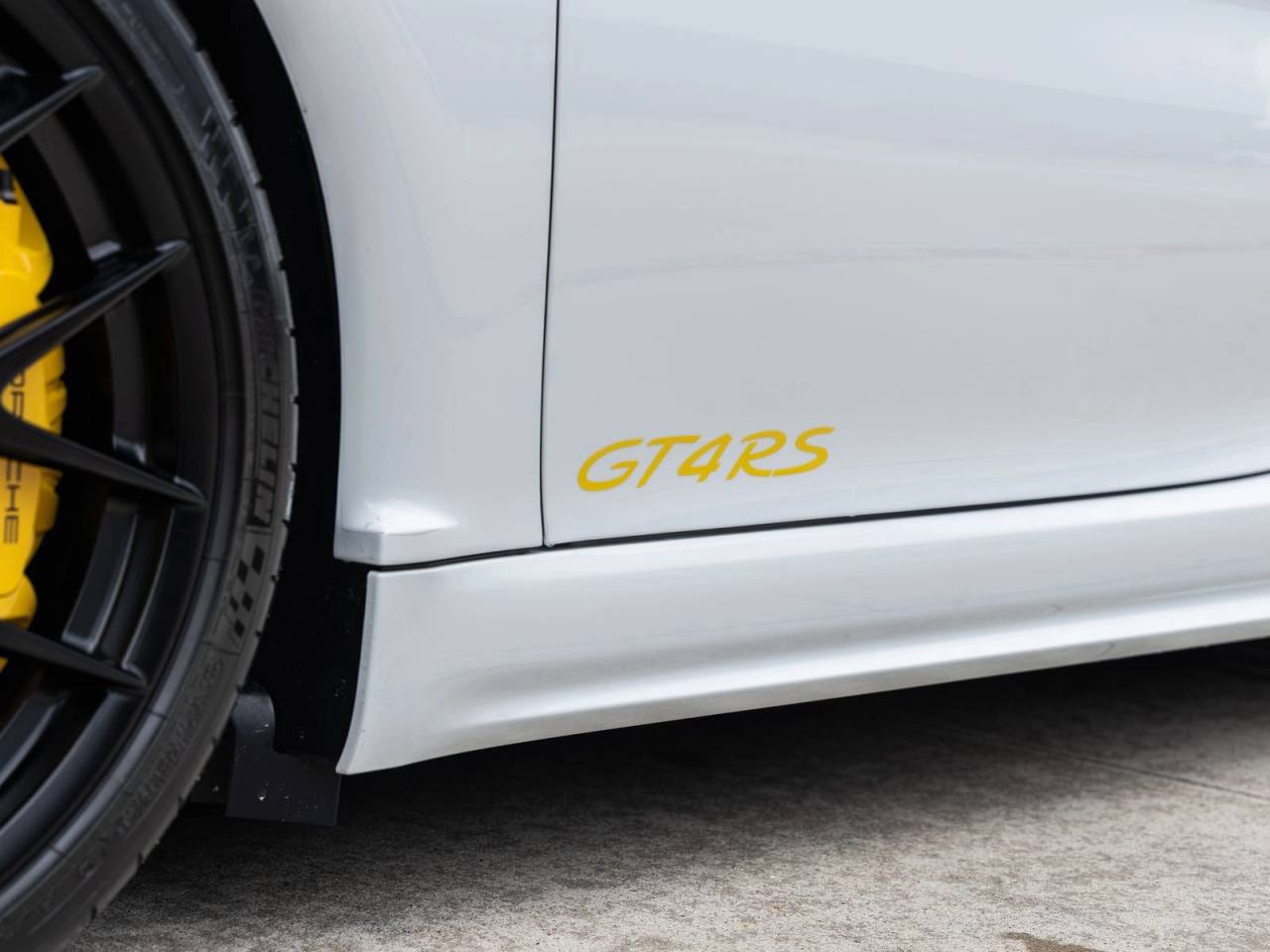 2025 Porsche 718 Cayman GT4 RS