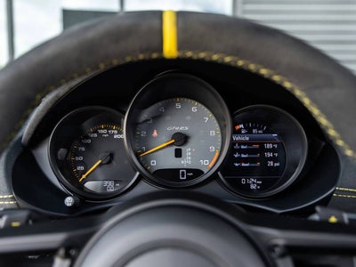 2025 Porsche 718 Cayman GT4 RS
