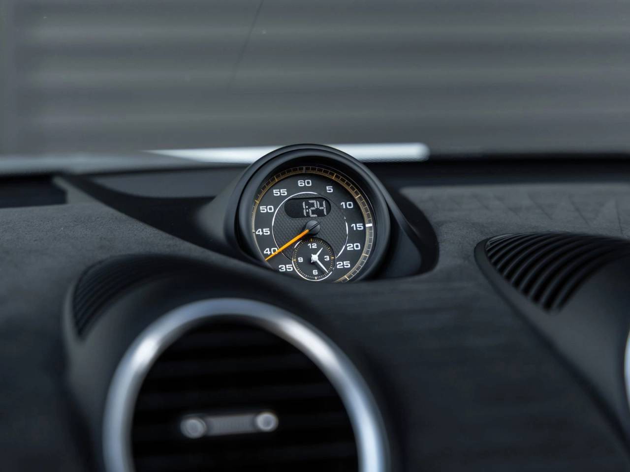 2025 Porsche 718 Cayman GT4 RS