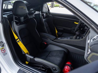 2025 Porsche 718 Cayman GT4 RS