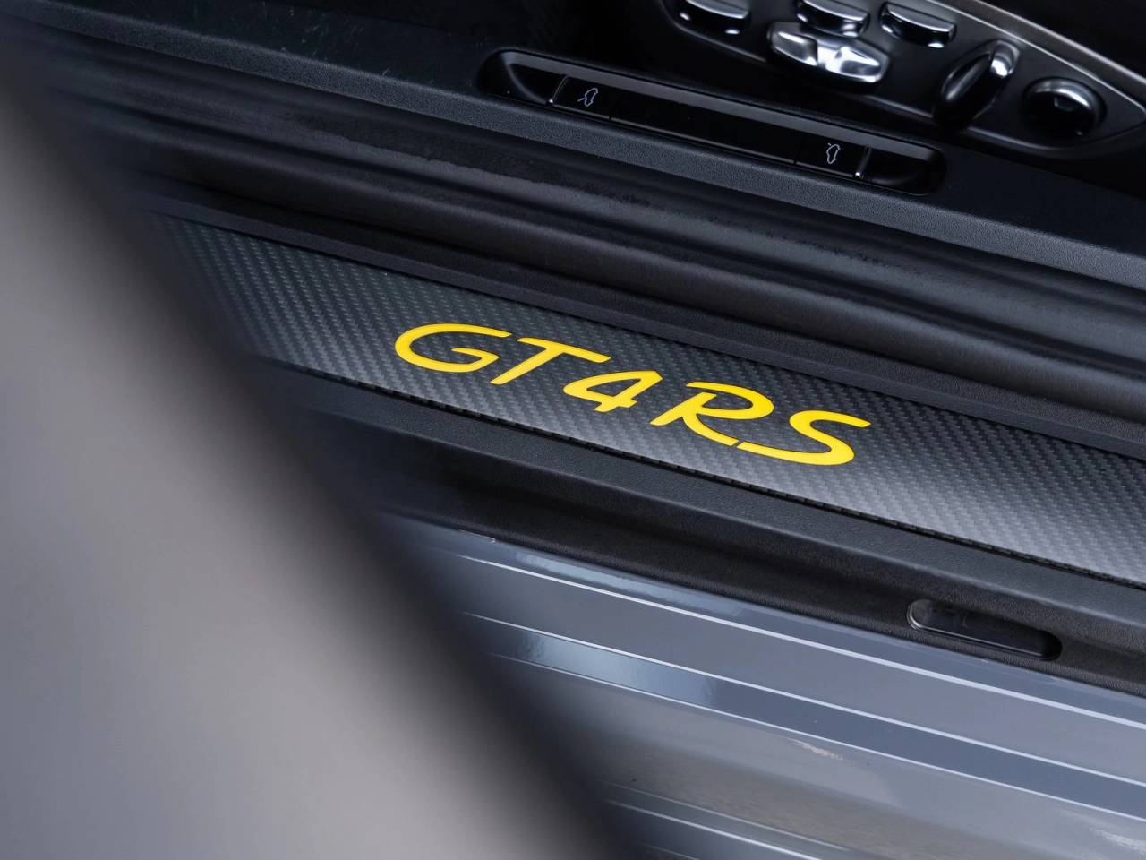 2023 Porsche 718 718 Cayman GT4 RS (MY23)