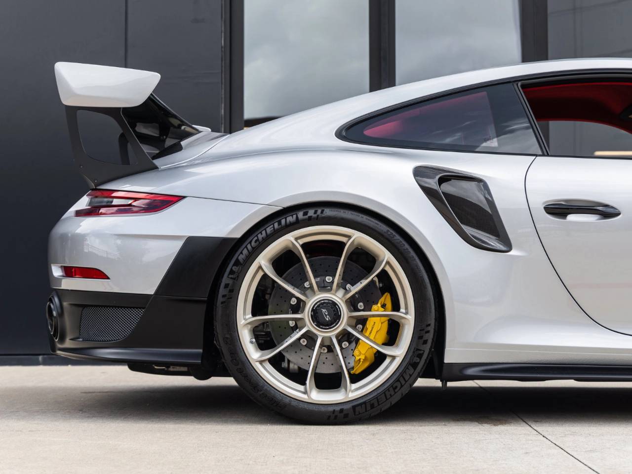 2018 Porsche 911 911 GT2 RS