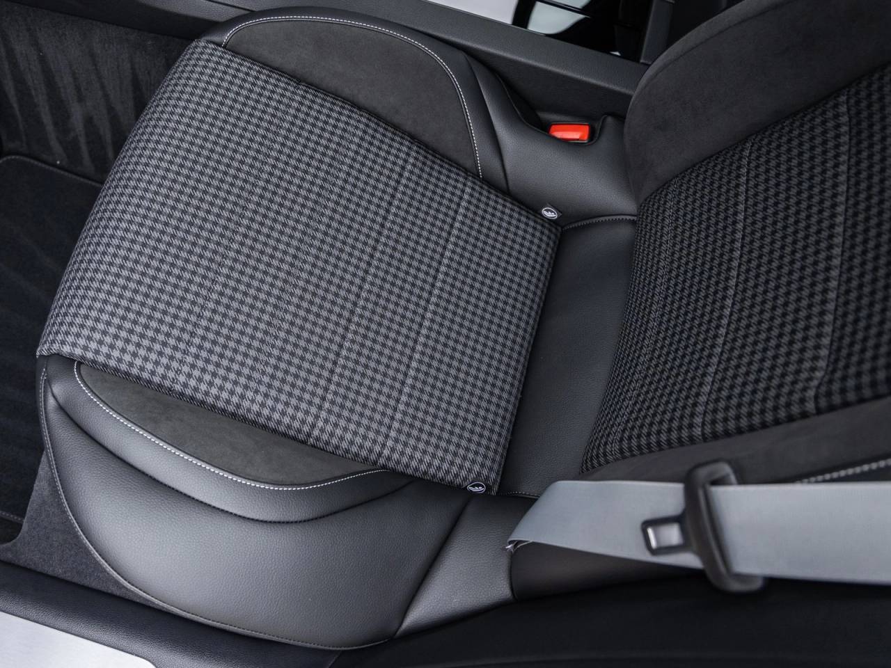 2026 Porsche Panamera E-Hybrid Panamera 4 E-Hybrid