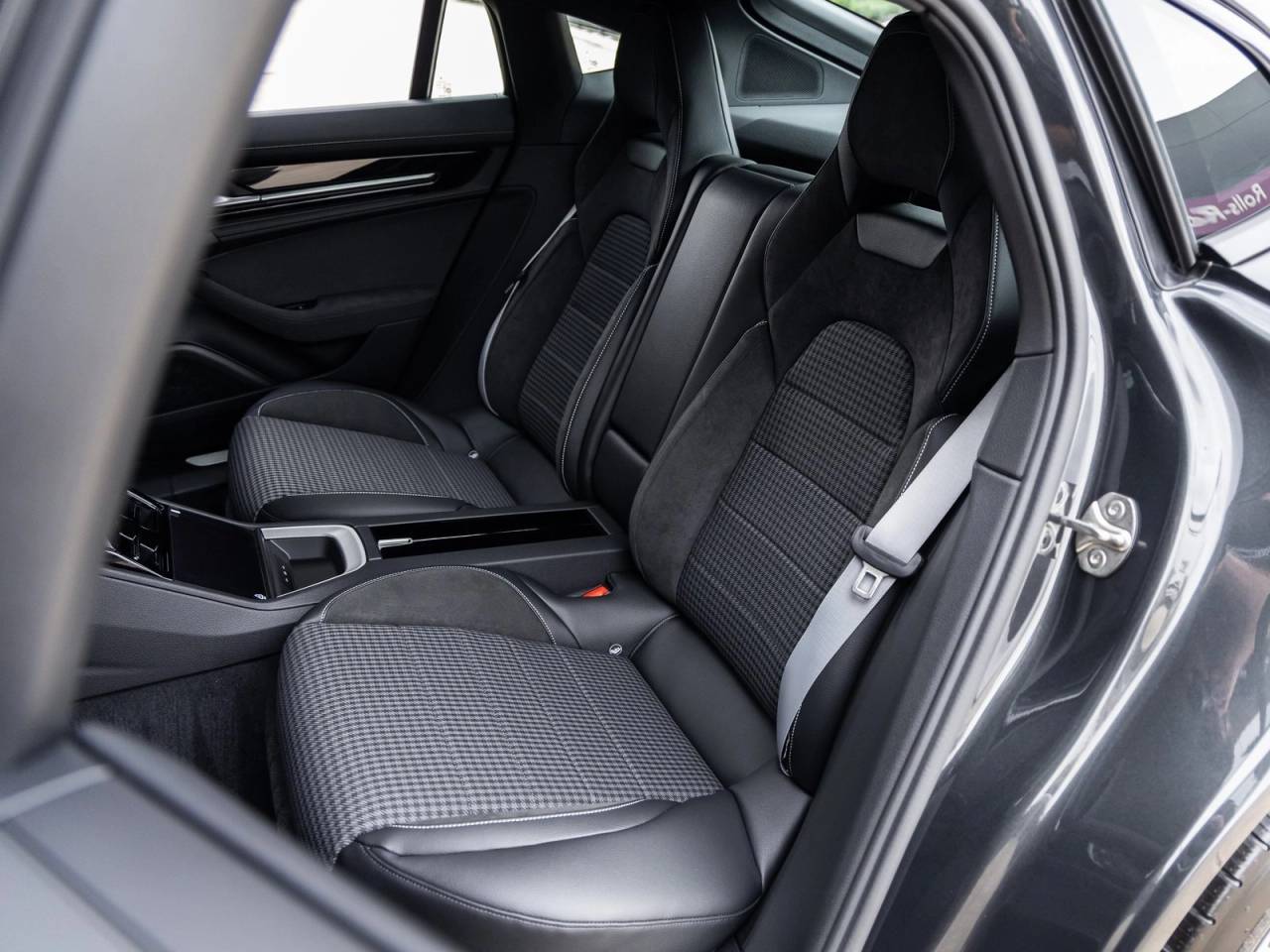 2026 Porsche Panamera E-Hybrid Panamera 4 E-Hybrid