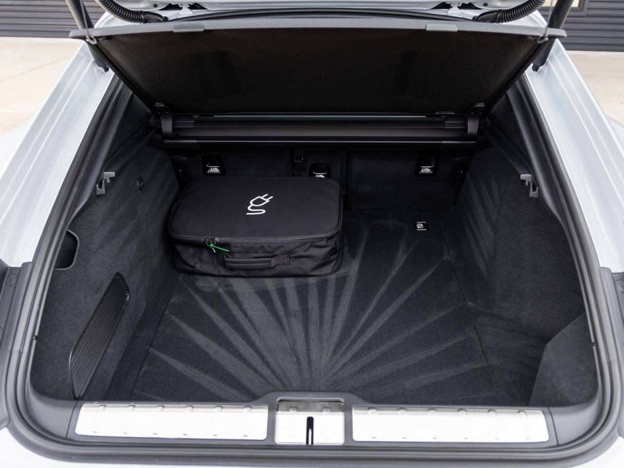 2026 Porsche Panamera E-Hybrid Panamera 4 E-Hybrid