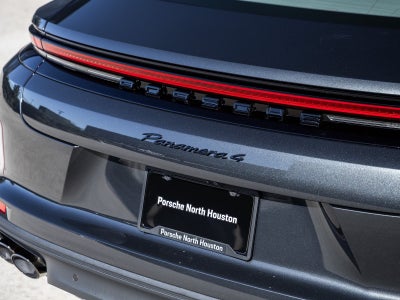 2026 Porsche Panamera E-Hybrid 4