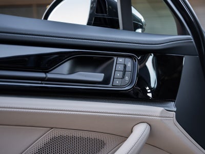 2026 Porsche Panamera E-Hybrid 4