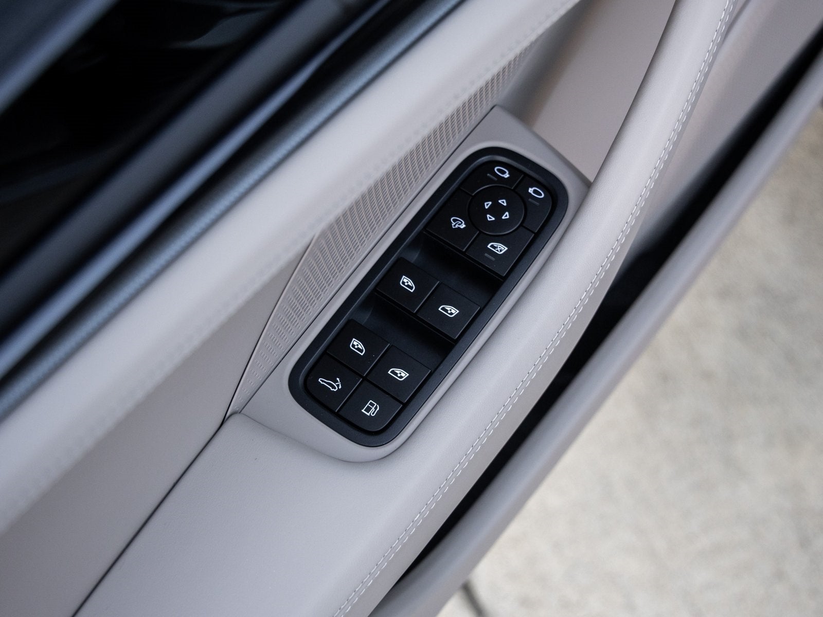 2026 Porsche Panamera E-Hybrid 4