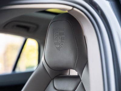 2026 Porsche Panamera E-Hybrid 4