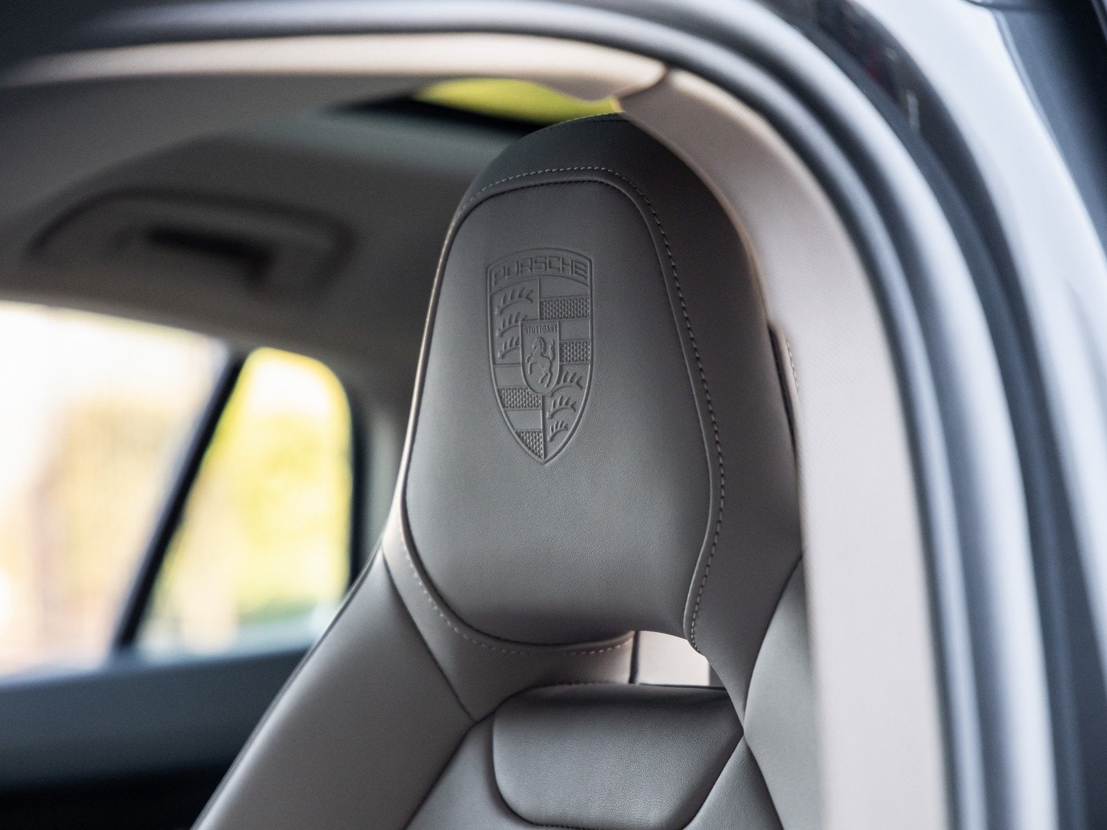 2026 Porsche Panamera E-Hybrid 4