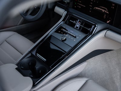 2026 Porsche Panamera E-Hybrid 4