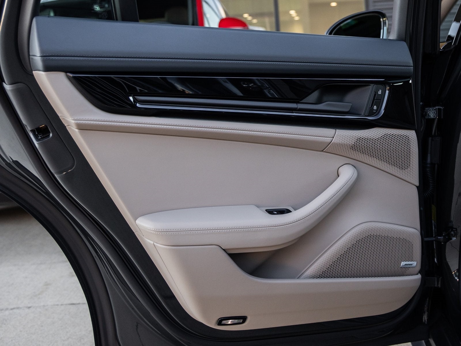 2026 Porsche Panamera E-Hybrid 4