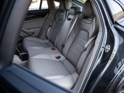 2026 Porsche Panamera E-Hybrid 4