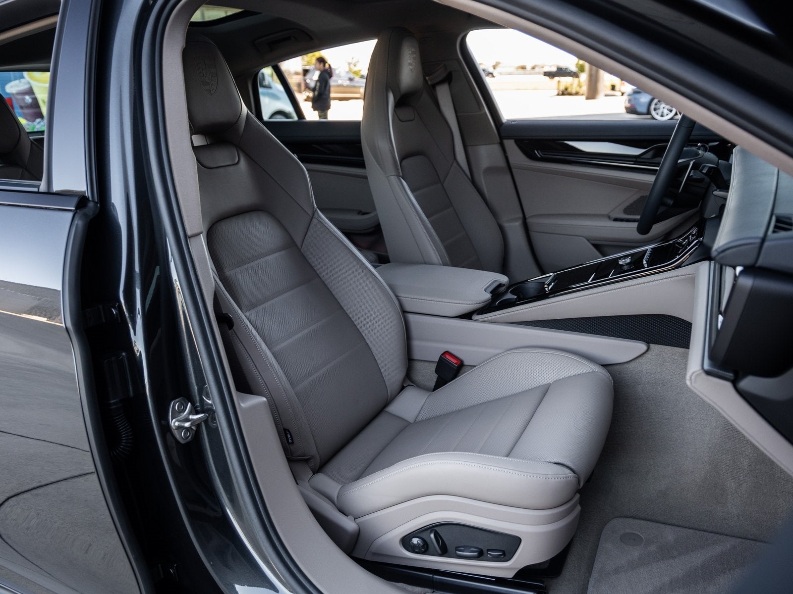 2026 Porsche Panamera E-Hybrid 4