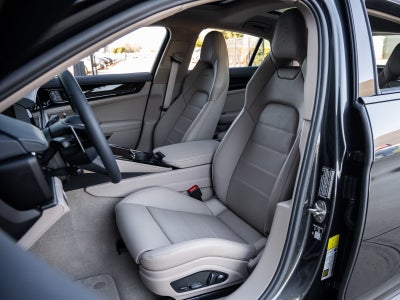 2026 Porsche Panamera E-Hybrid 4