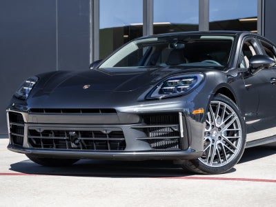 2026 Porsche Panamera E-Hybrid 4