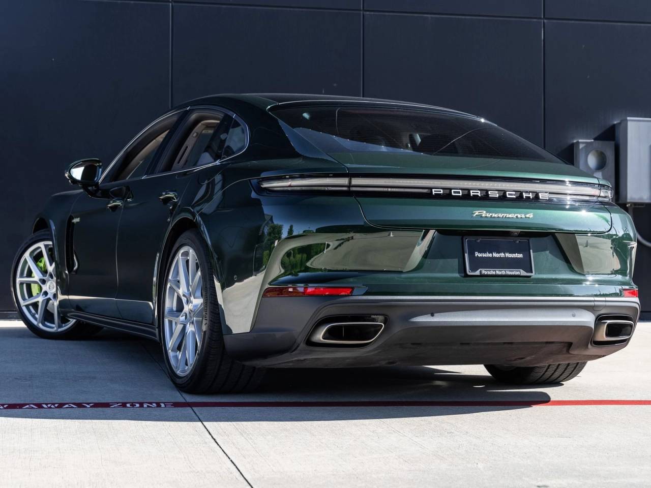 2025 Porsche Panamera Panamera 4 E-Hybrid