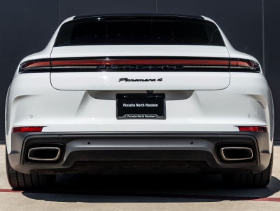 2025 Porsche Panamera E-Hybrid 4
