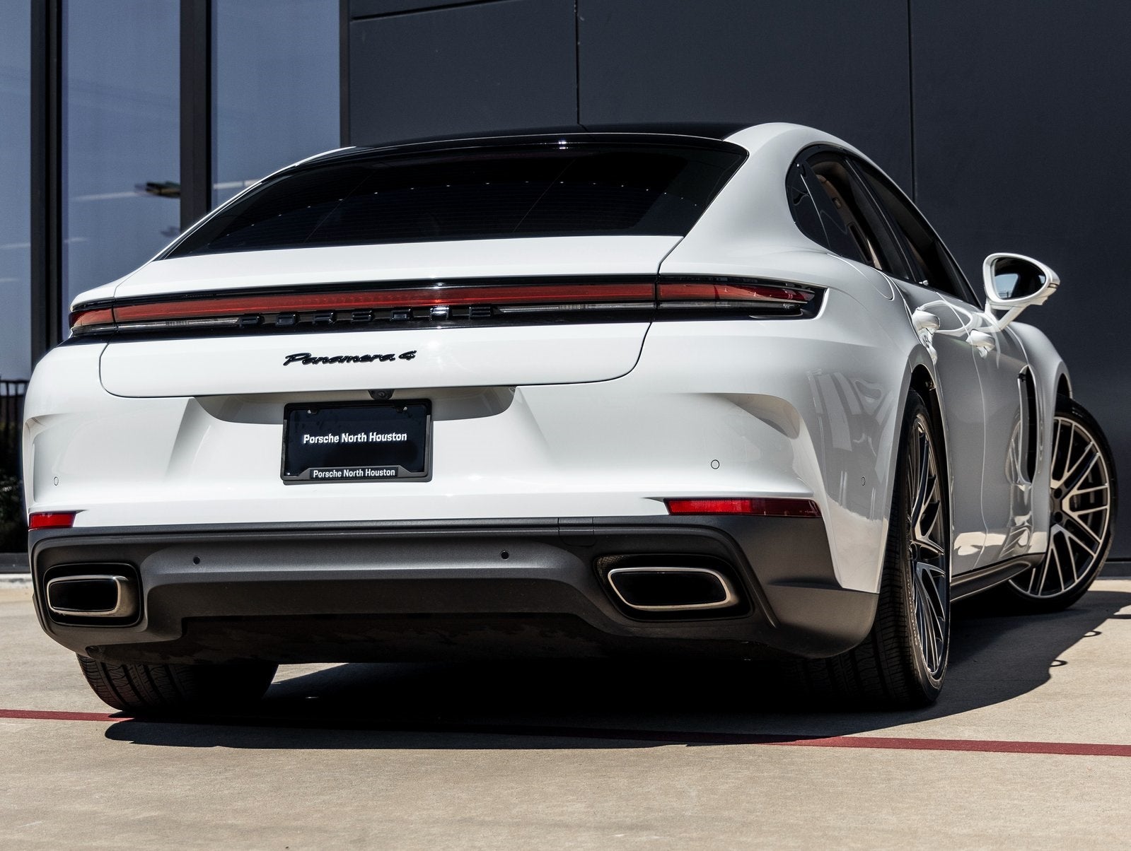 2025 Porsche Panamera E-Hybrid 4