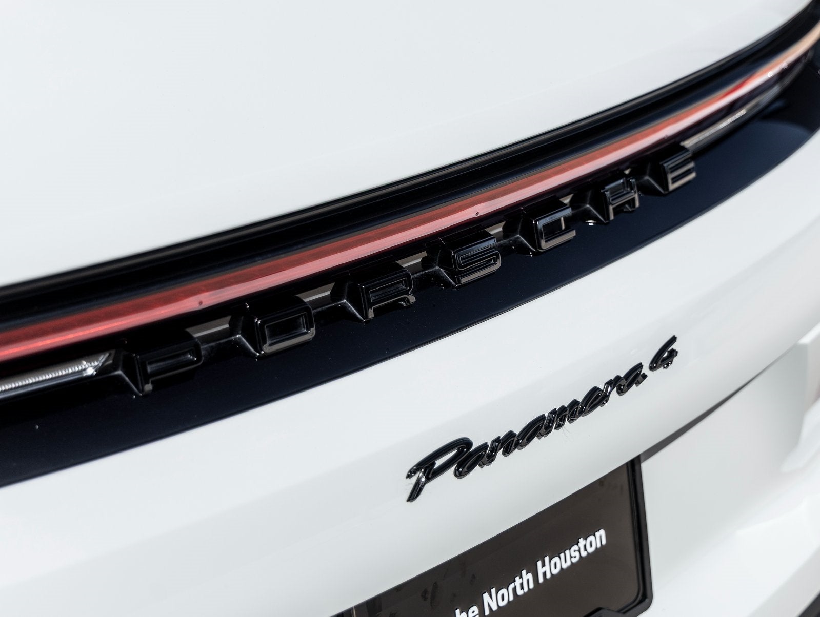 2025 Porsche Panamera E-Hybrid 4