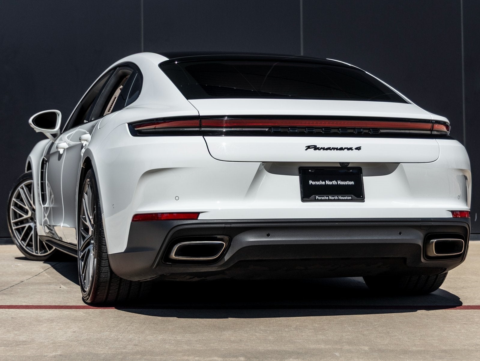 2025 Porsche Panamera E-Hybrid 4