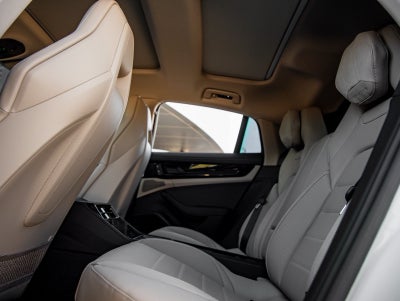 2025 Porsche Panamera E-Hybrid 4