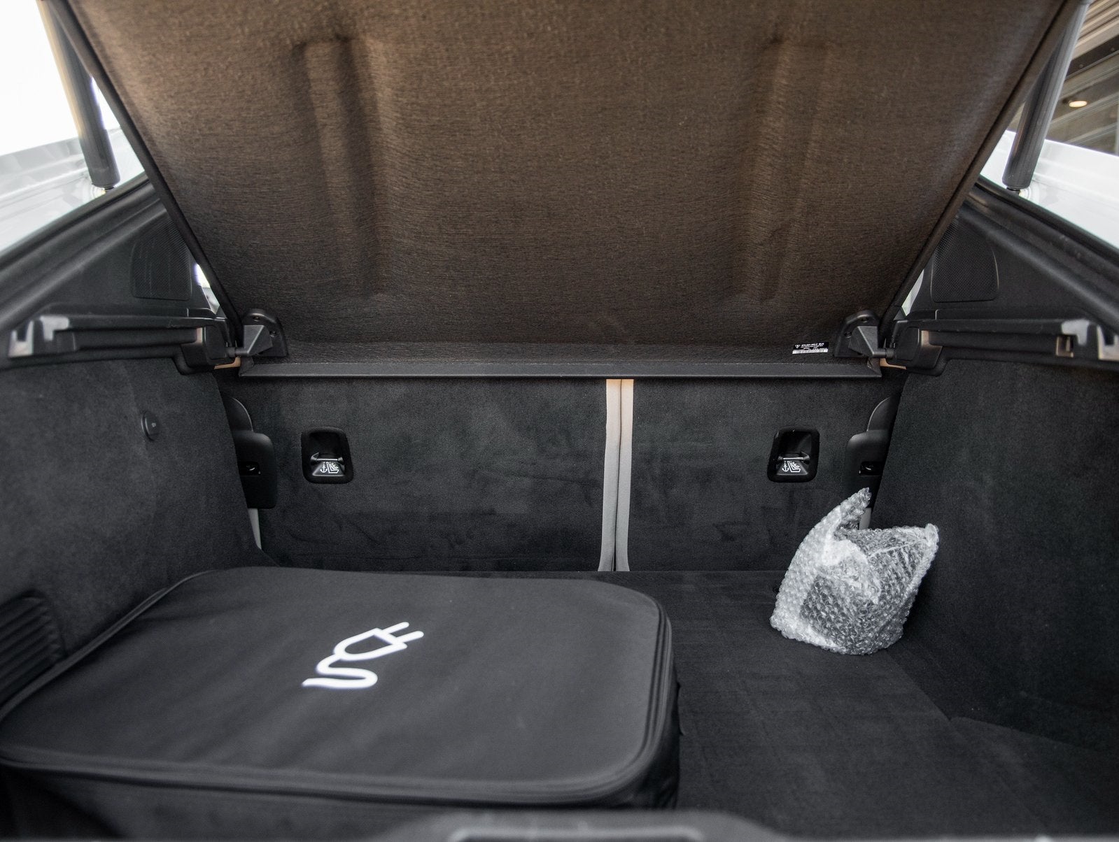 2025 Porsche Panamera E-Hybrid 4