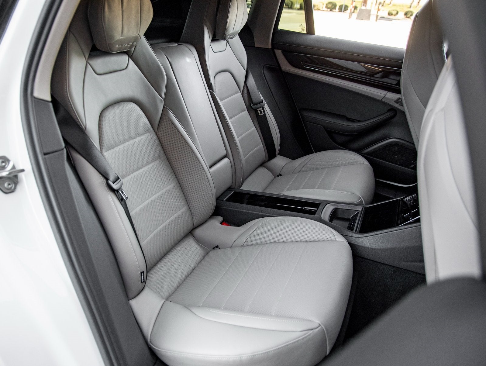 2025 Porsche Panamera E-Hybrid 4