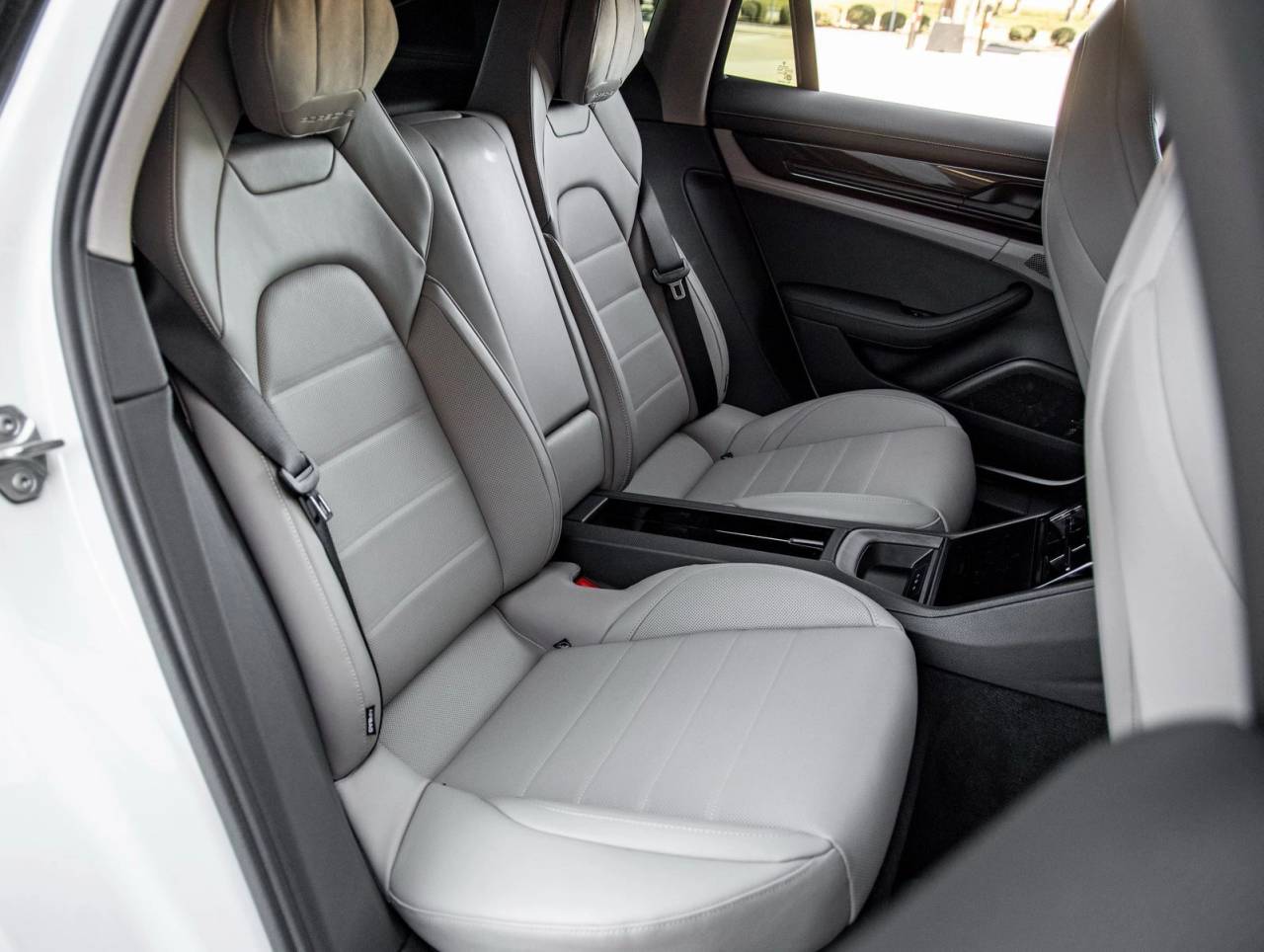 2025 Porsche Panamera E-Hybrid Panamera 4 E-Hybrid