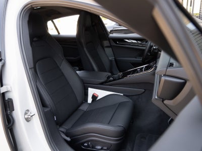 2026 Porsche Panamera E-Hybrid Panamera 4 E-Hybrid