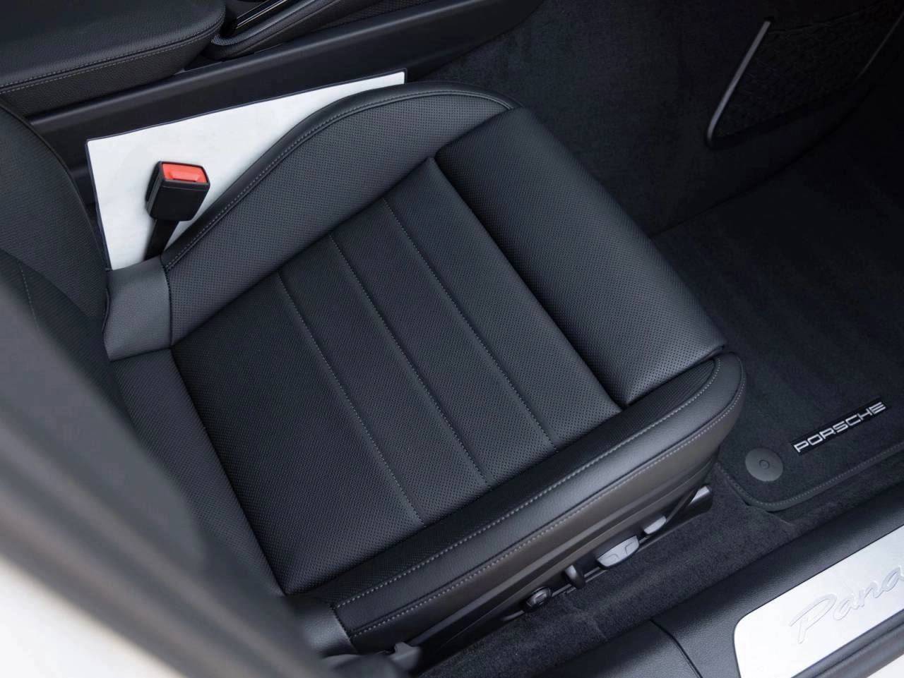 2026 Porsche Panamera E-Hybrid Panamera 4 E-Hybrid