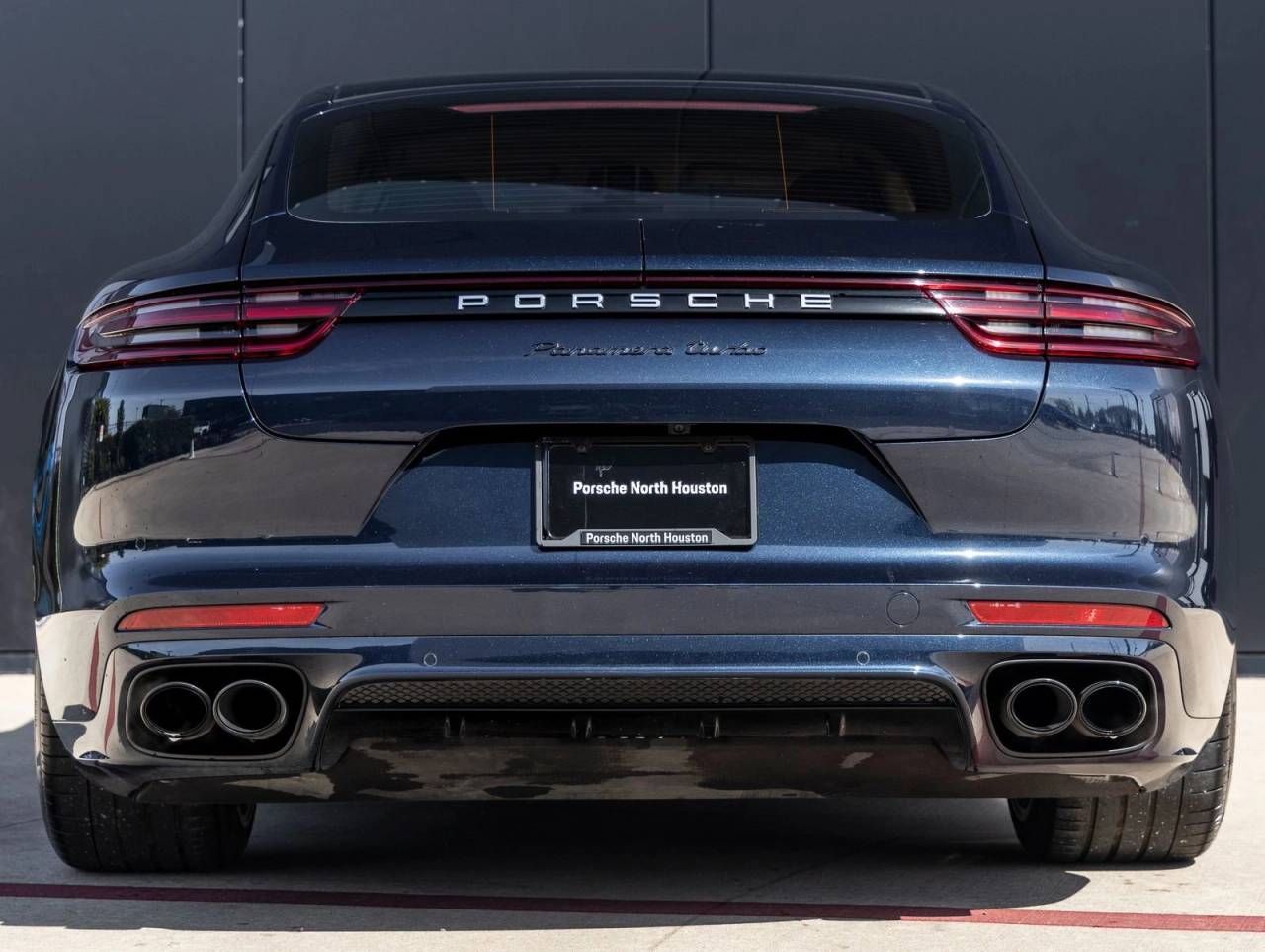 2018 Porsche Panamera Panamera Turbo