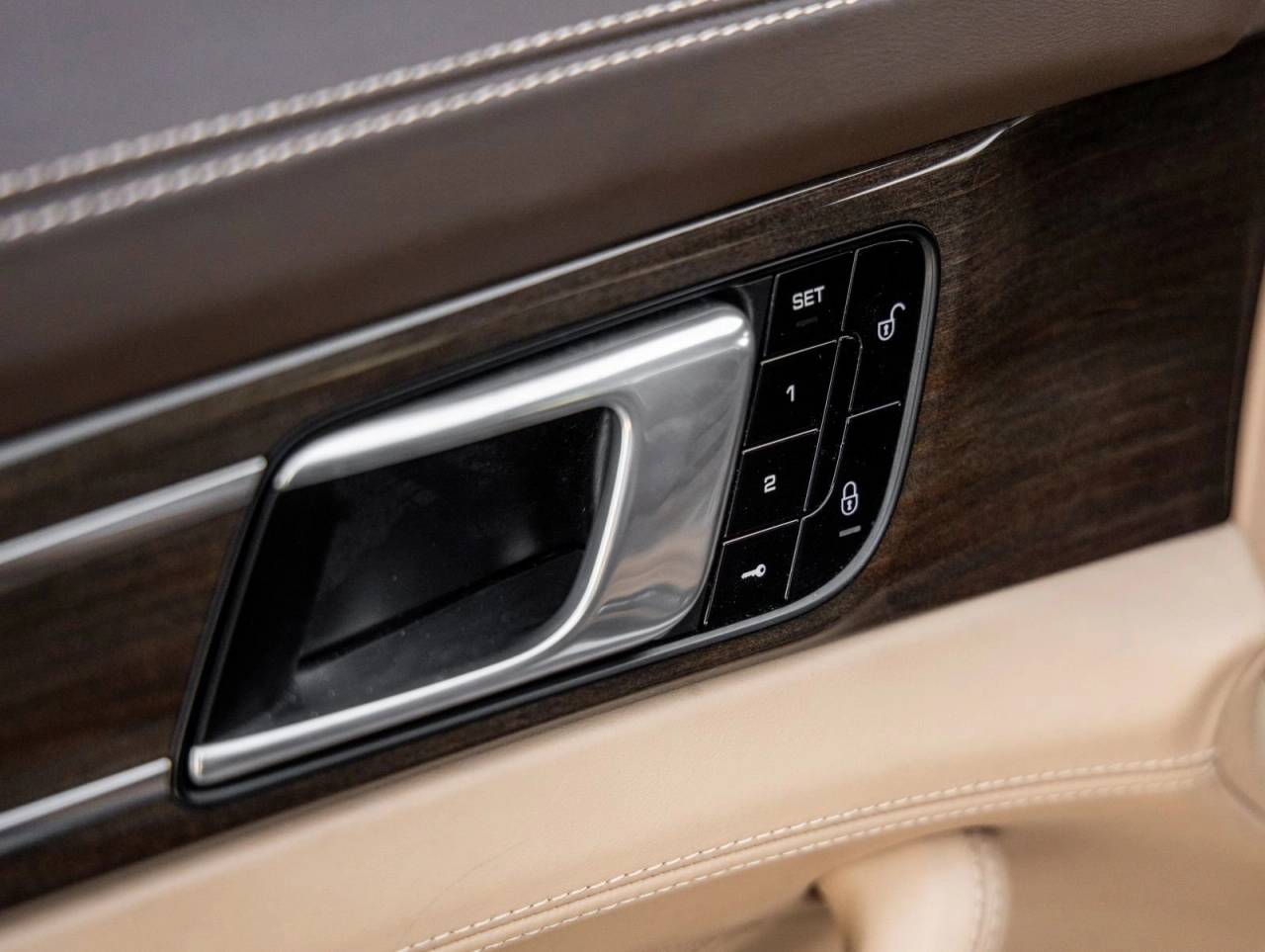 2018 Porsche Panamera Panamera Turbo