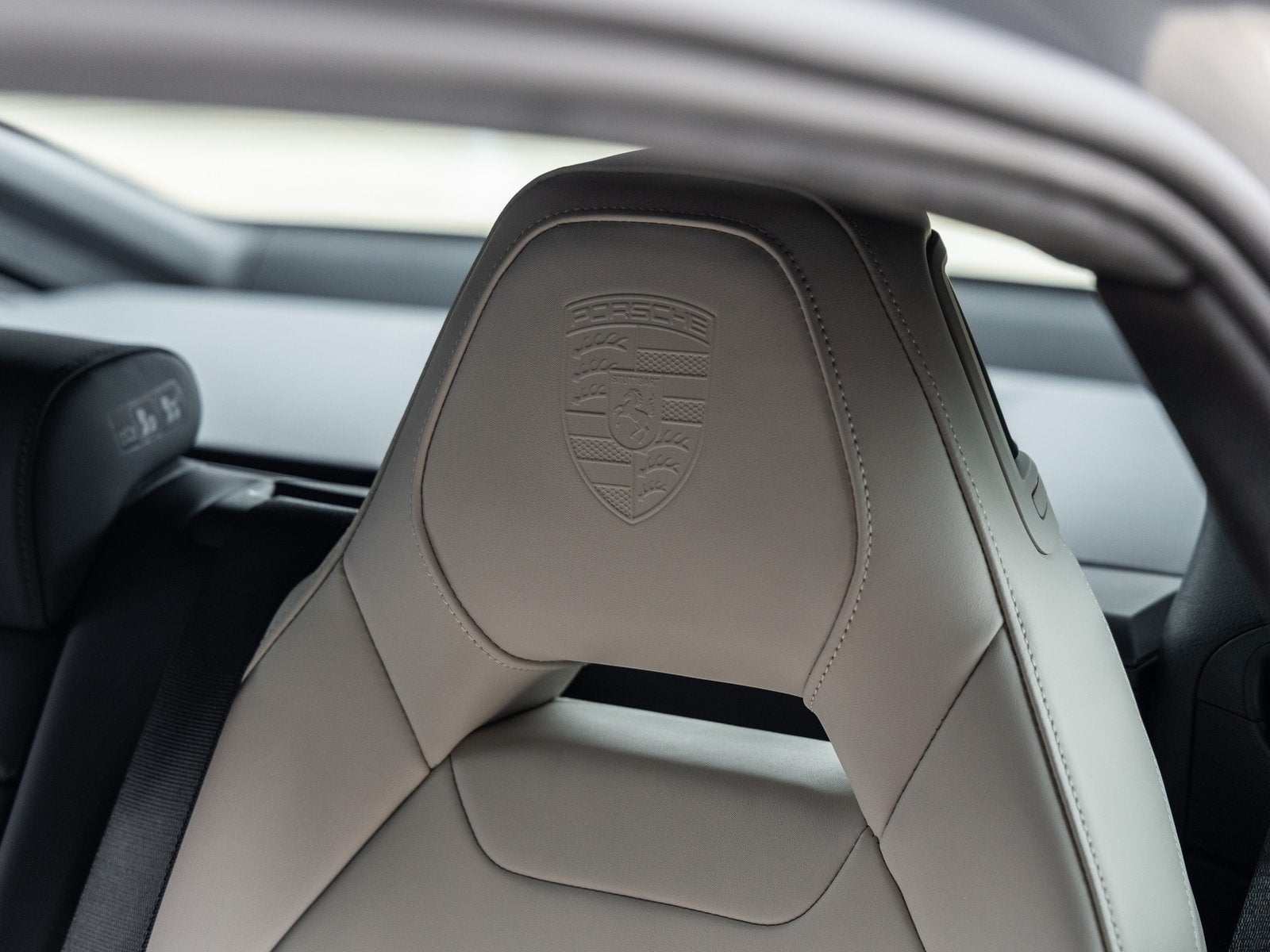 2026 Porsche Panamera E-Hybrid Turbo