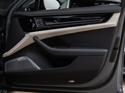 2026 Porsche Panamera E-Hybrid Turbo