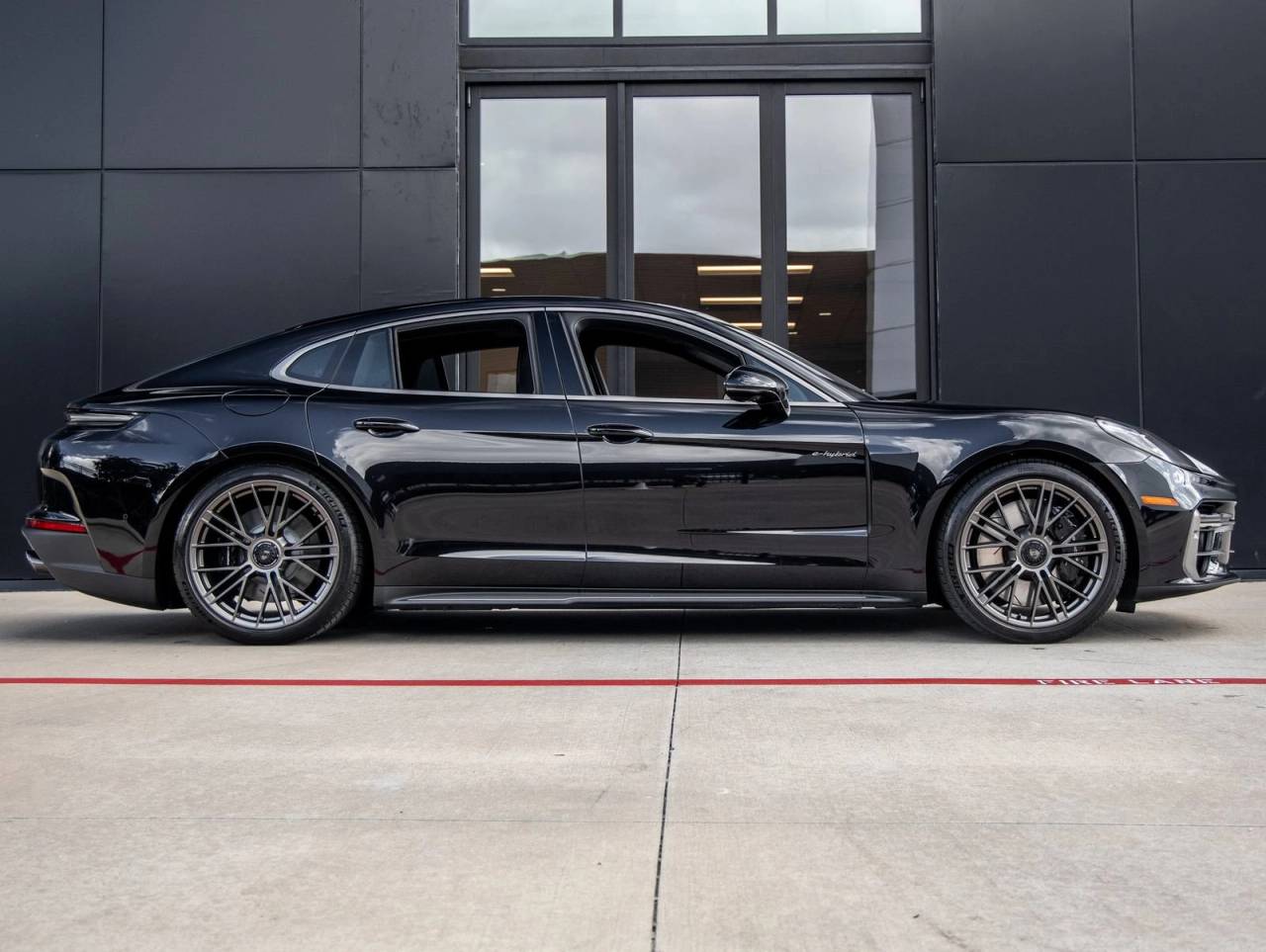 2026 Porsche Panamera Panamera Turbo E-Hybrid