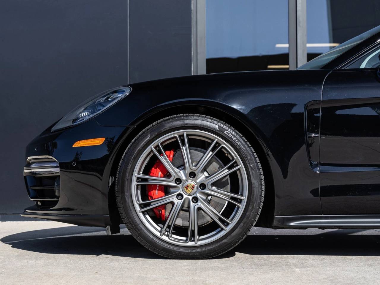 2023 Porsche Panamera Panamera GTS (MY23)