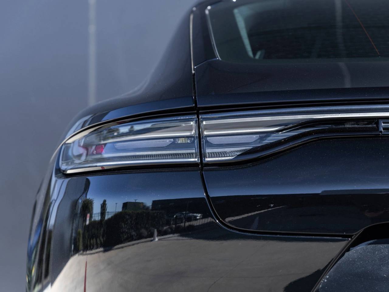 2023 Porsche Panamera Panamera GTS (MY23)