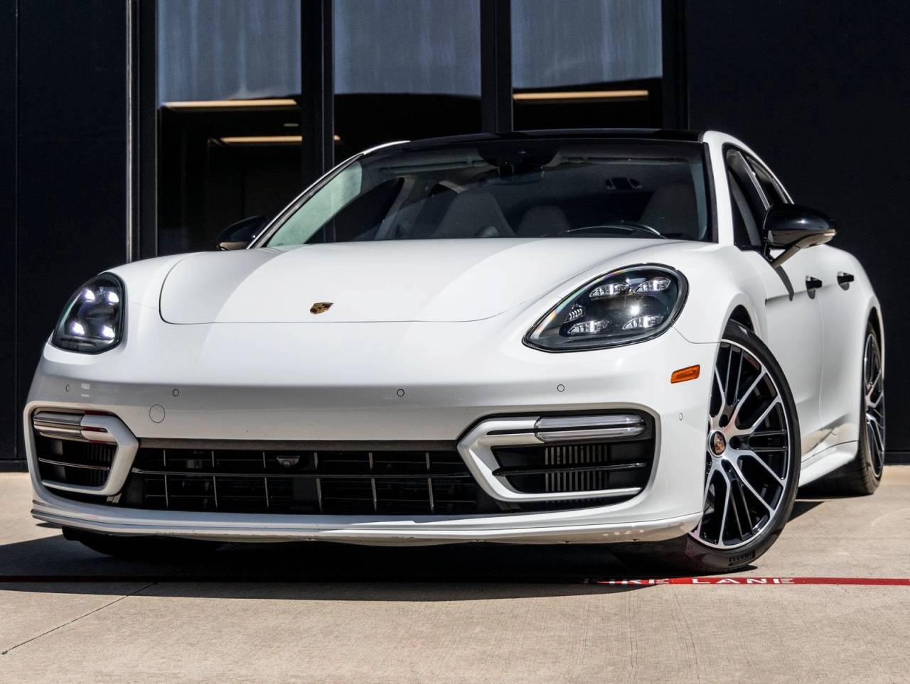 2021 Porsche Panamera Panamera GTS (MY21)