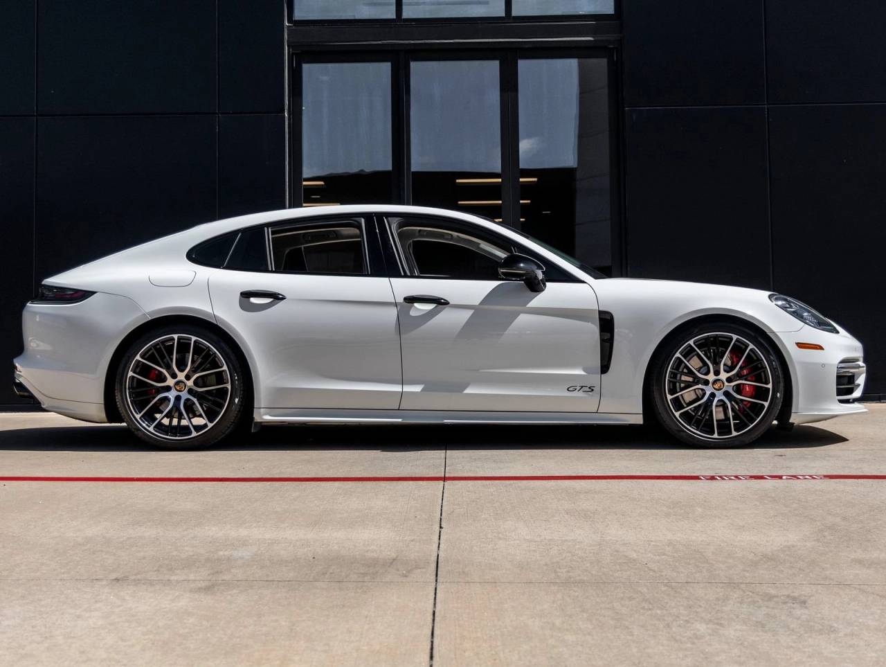 2021 Porsche Panamera Panamera GTS (MY21)