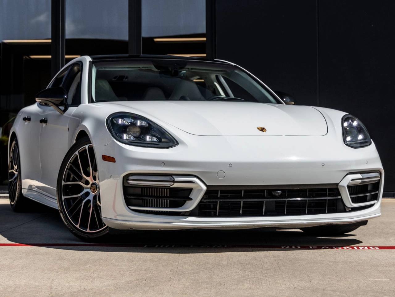 2021 Porsche Panamera Panamera GTS (MY21)