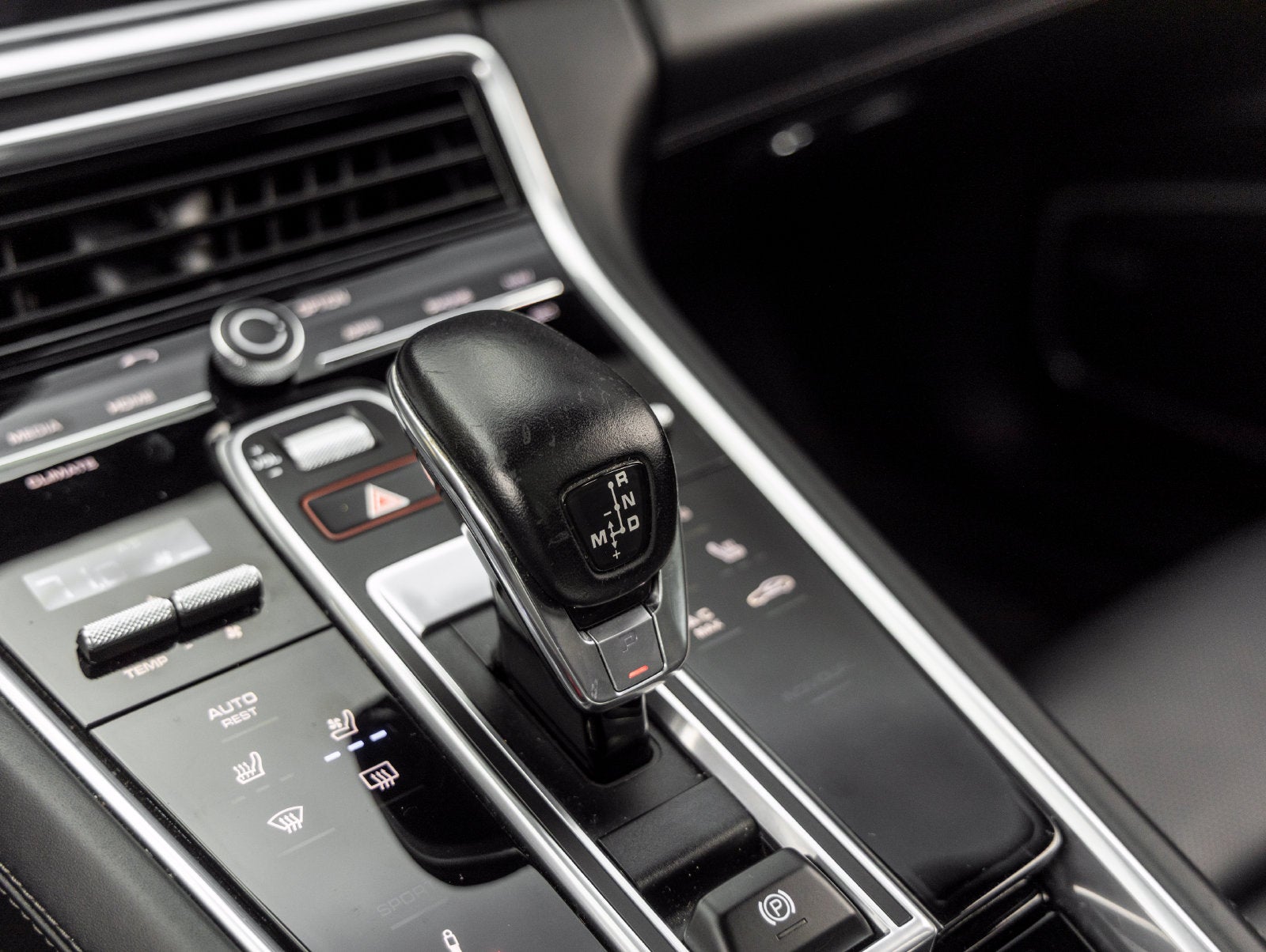 2020 Porsche Panamera GTS