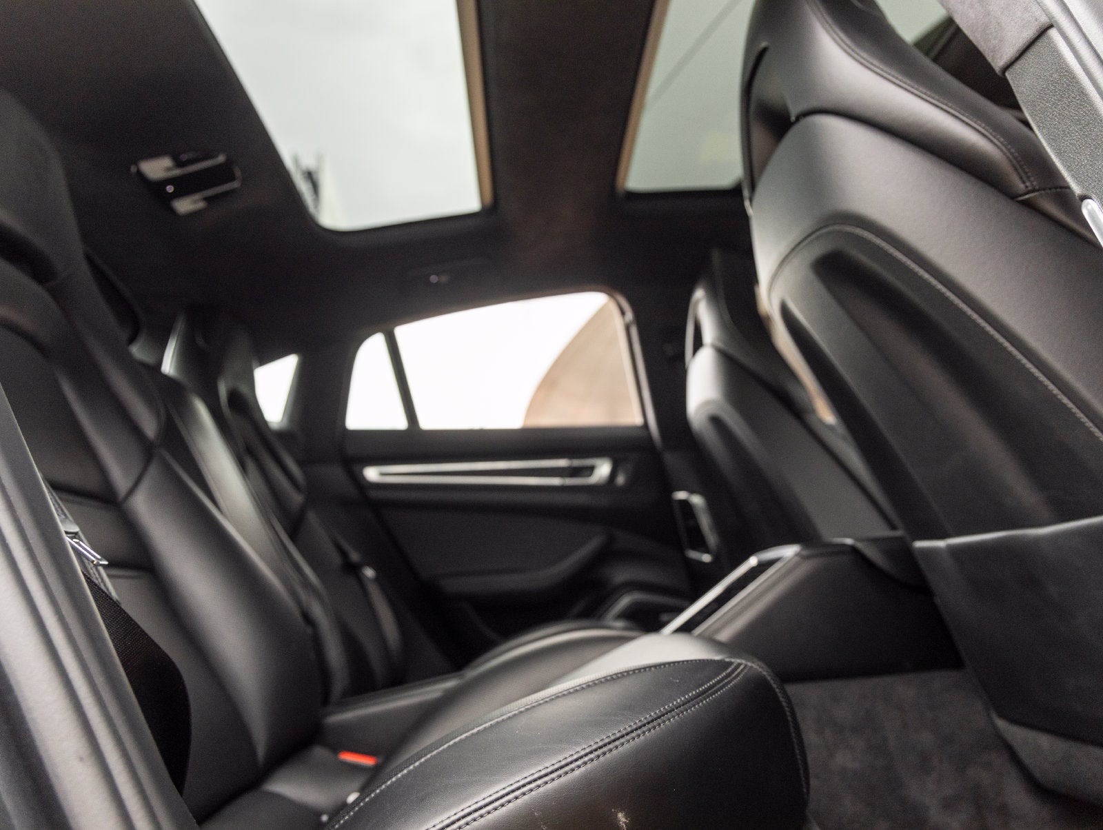 2020 Porsche Panamera GTS