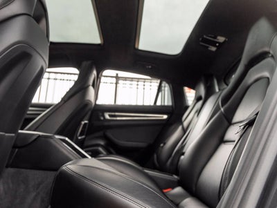 2020 Porsche Panamera Panamera GTS