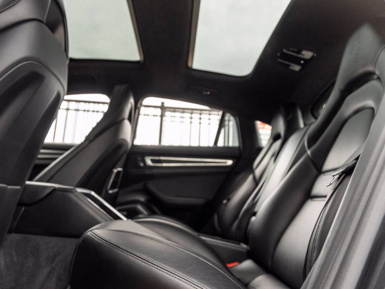 2020 Porsche Panamera Panamera GTS