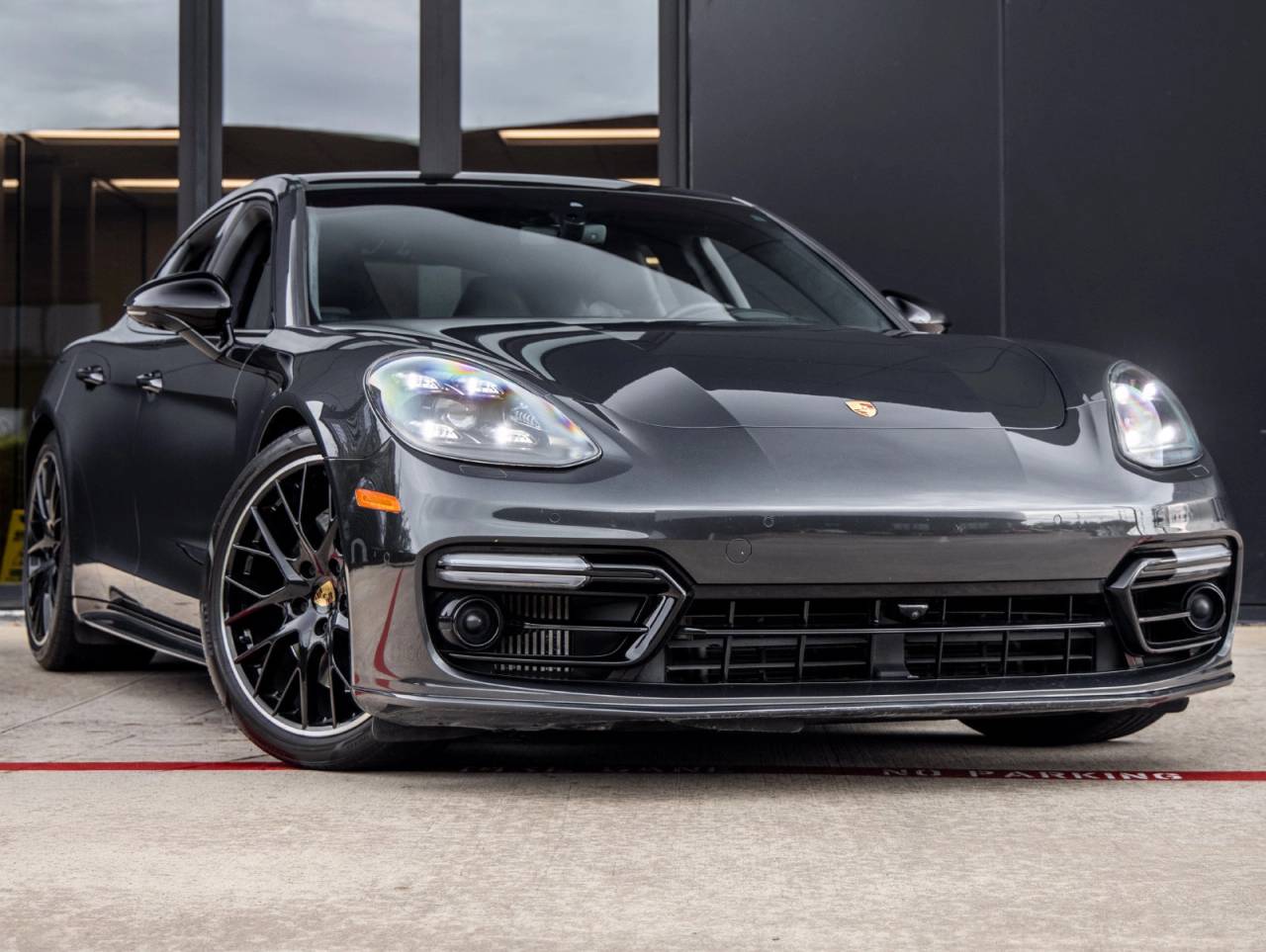 2020 Porsche Panamera Panamera GTS