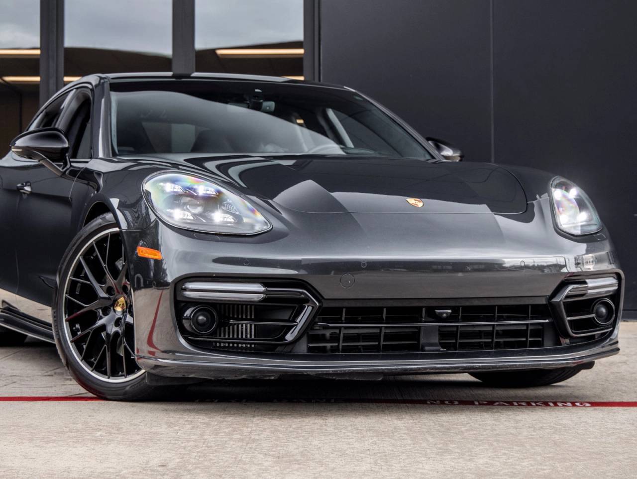 2020 Porsche Panamera Panamera GTS