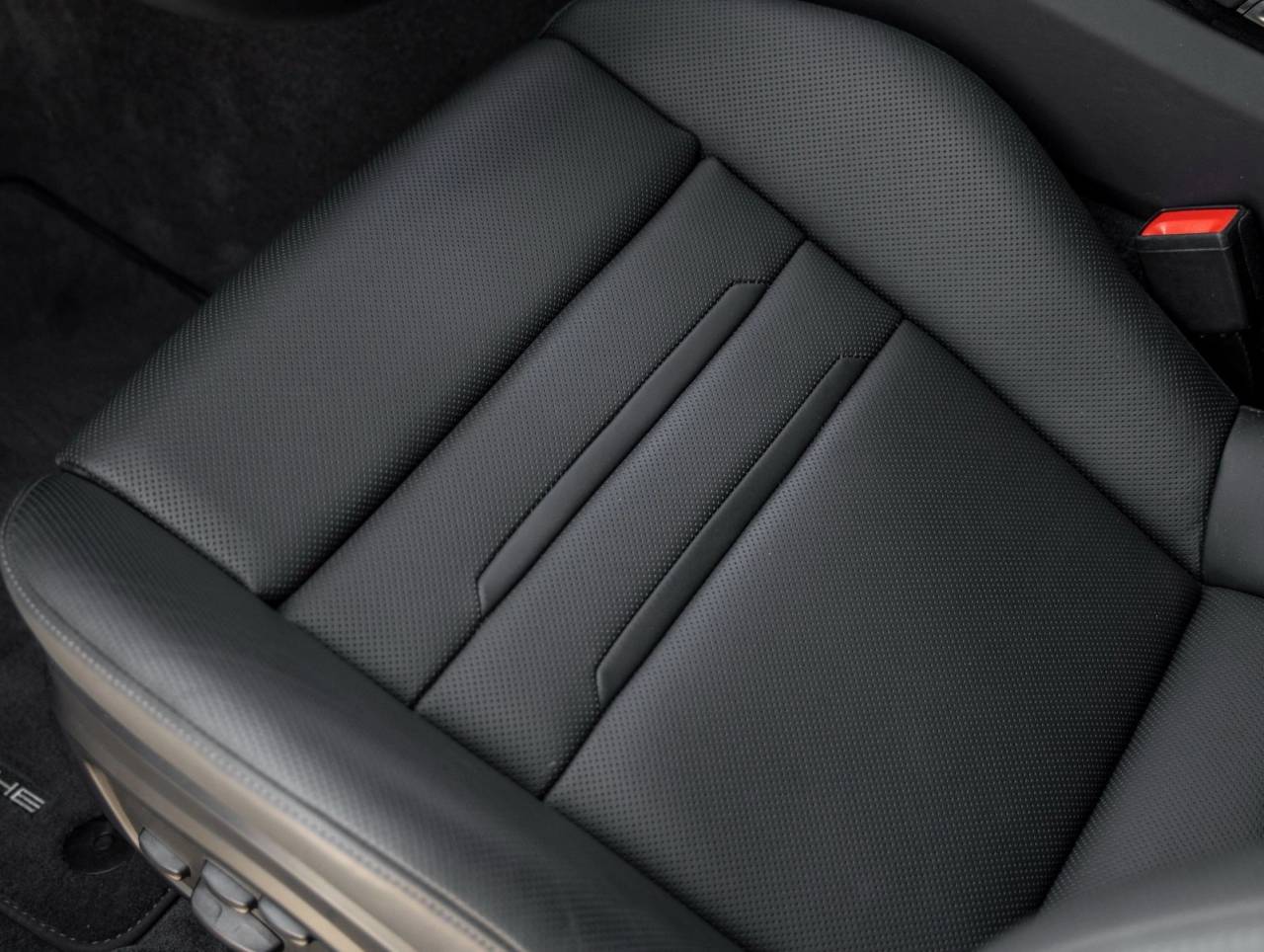 2023 Porsche Panamera Panamera GTS (MY23)